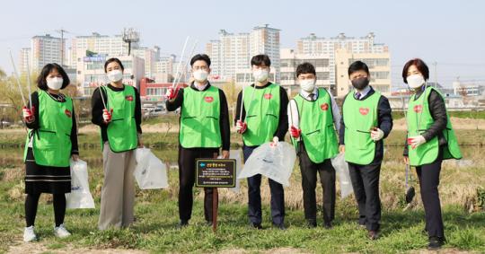한국건강관리협회광주전남지부,봄 맞이 광주천 환경정화활동 실시