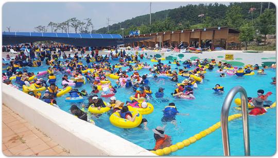 무안 회산백련지, 3년만에 야외 물놀이장 개장
