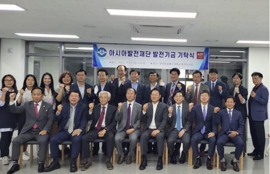 아이넷방송 박준희회장 “한국방송통신대학교 중앙도서관 내 스터디룸 기증 후원 등”