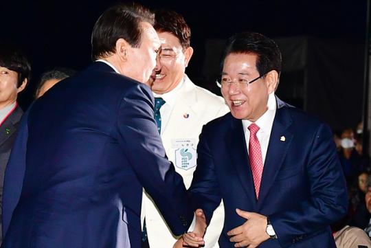 윤석열 대통령, 순천 상사호서 남부지역 가뭄상황 살펴