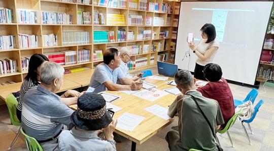 광주시 동구 ‘오로지 스튜디오’, 어르신 디지털 역량 강화 앞장