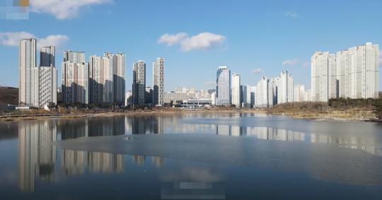 수원 원천저수지서 40대 여성 추정 시신 발견