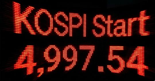 코스피 5000 돌파… 지금 내 주식 팔까 말까?