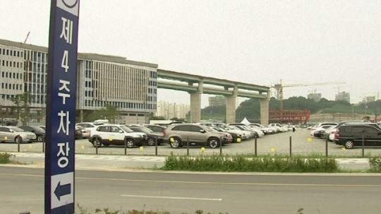 걸어다니는 명품 도시? 늘어선 주차장에 망가진 세종시