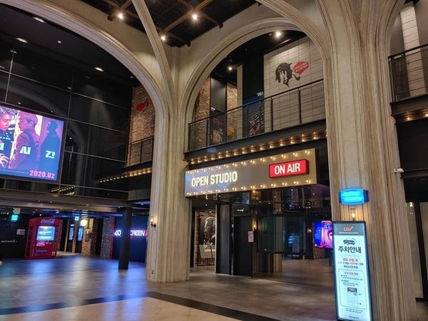 CJ CGV, 코로나19 여파에 임시 영업 중단…35개 극장은?