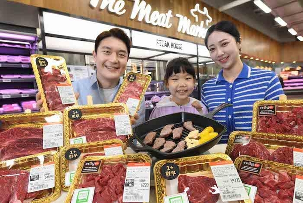 [유통가 Weekly] GS25 김밥 리뉴얼·성수동 햇반 팝업·스타필드 할로윈·프레시지-컬리 간편식 30%할인 등