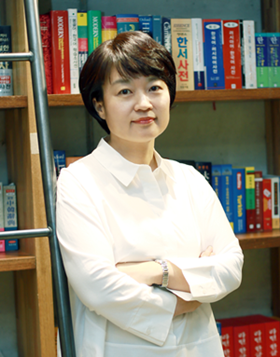 [CEO스토리]한성숙 네이버 대표, 기대 컸던 여성리더십 ‘댓글사건’에 얼룩