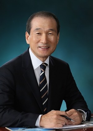 [2020 CEO열전] 허인철 오리온그룹 부회장, ‘야심작’ 제주용암수 등 신사업에 총력
