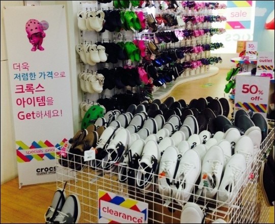 크록스, 명동 직영점 아울렛 매장 오픈