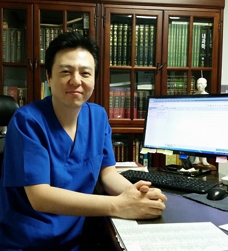 [인터뷰] 정홍석 동인당한의원 원장, 중국동포 돕는 착한 한의사