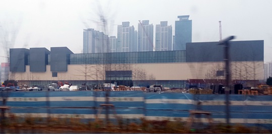유통 격전지 인천 송도, 첫 신호탄 현대프리미엄아울렛…기대감 쑥