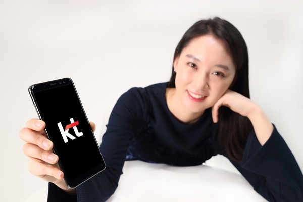 KT, 갤럭시A8 출시, 2일부터 예약판매