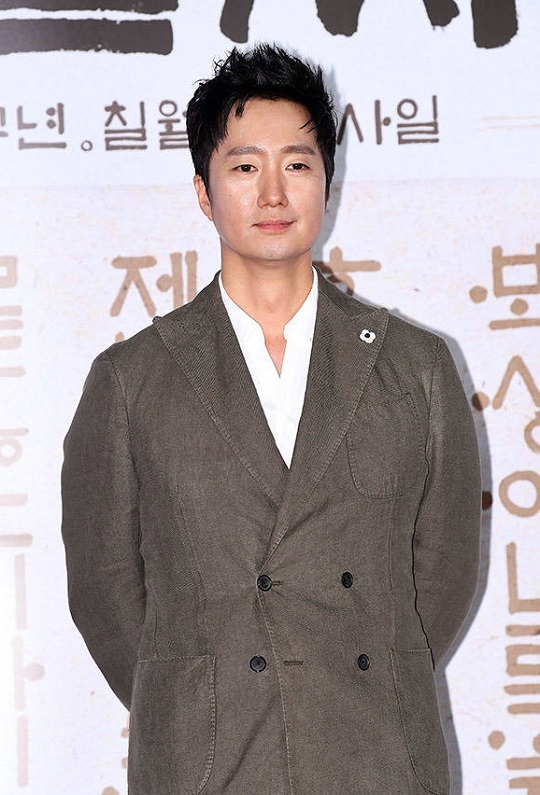 [단독] FA 대어 박해일, 에스더블유엠피와 전속계약 논의 중