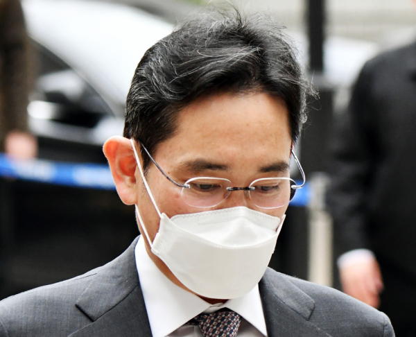 삼성웰스토리 압수수색…법치 이행 맞나