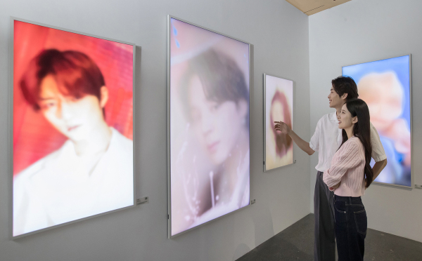 삼성 더 프레임, 하이브 아티스트 담는다