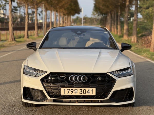 [시승기]팔방미인 아우디 A7 PHEV…디자인·연비·성능까지 다 갖췄다