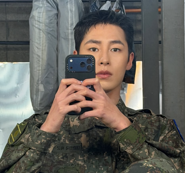 [떒룆] 엯 씠옱슧, '떏꽣 꽟蹂댁씠' 젣옉諛쒗몴쉶뿉꽌 源쒖쭩 쁺긽 씤궗