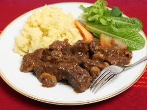 고기 좋아해서 대장암 걱정된다면, 감자 드세요