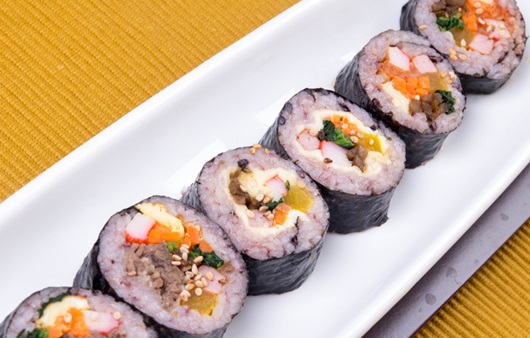 [1분 Q&A] 김밥과 샌드위치 중 더 건강한 음식은?