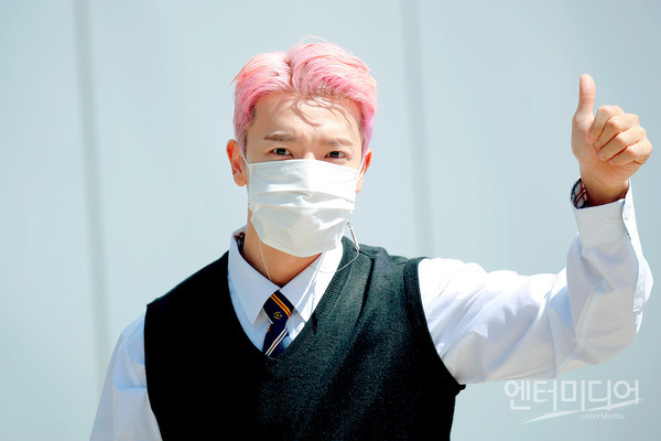 슈퍼주니어 D&E 동해 엘프 짱 [EM포토]