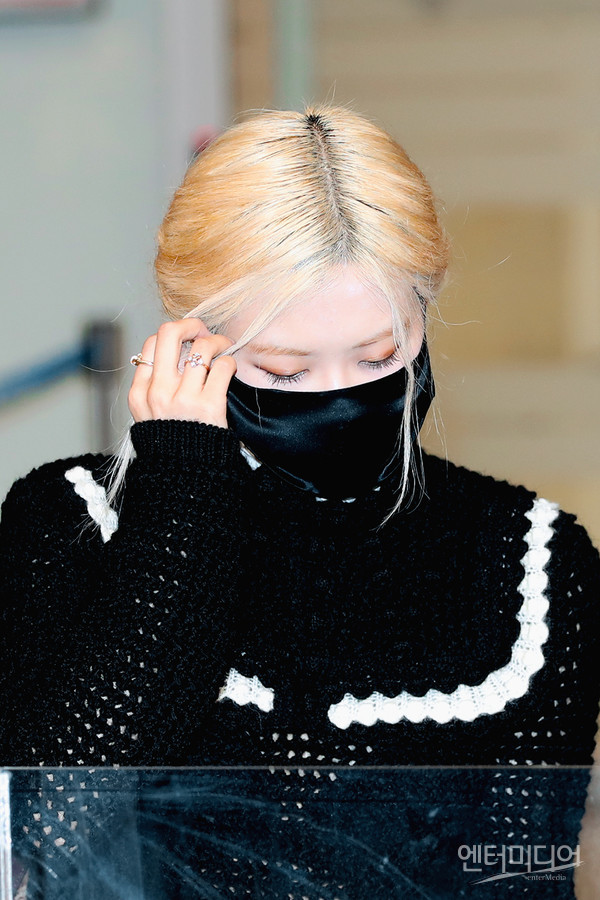 블랙핑크 로제 그녀의 속눈썹은 길다 [EM포토]