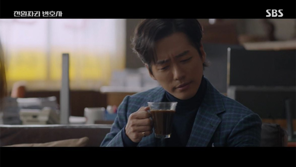 천원만도 못한 수준 떨어지는 PPL, 참 한심하다(천원짜리 변호사)