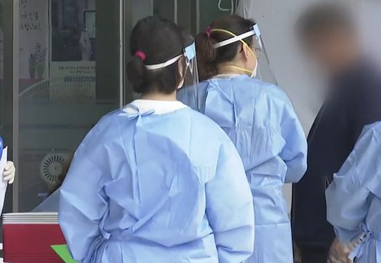 수도권 방역조치 2.5단계 수준으로 강화...음식점·카페 등 운영제한