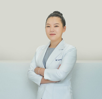 겨울철 건조한 피부관리, 스킨부스터 시술 시 주의사항은?