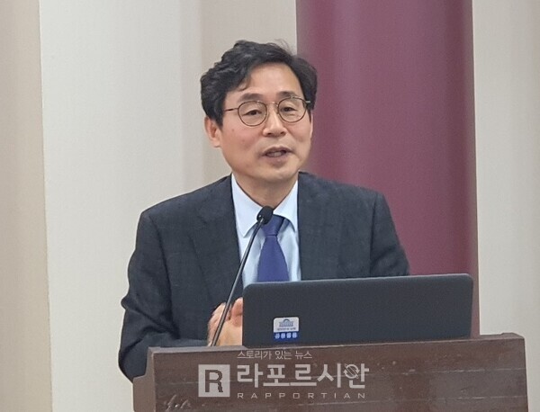 요양병원 병상 상당수 요양시설로 전환하고 간병지원 확대해야