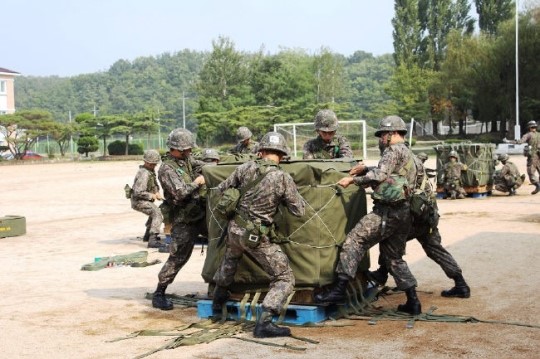 공중보급수송 거침이 없었다