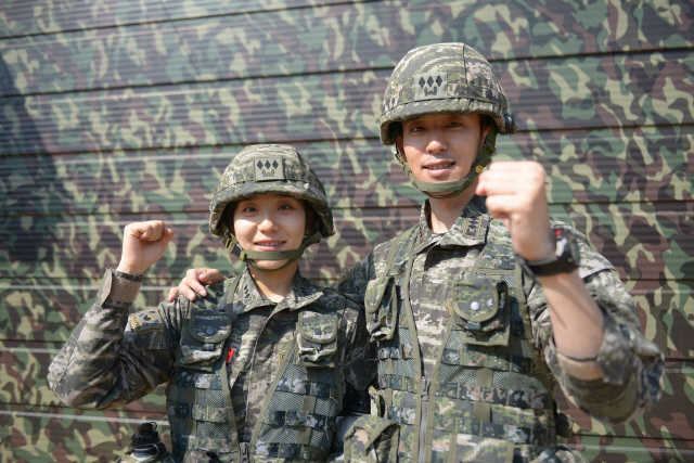 최전방 수호 선봉에 선 ‘해병대 첫 남매 중대장’