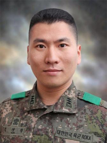 [국방부 근무지원단 김경철 대위] 국군의 날 울려 퍼진 팡파르