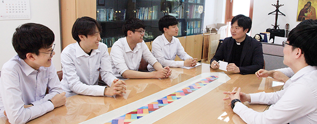 [청소년주일 특집] 청소년 사목, 존중에서 시작하자  