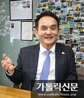 10년간 12억 원 이상 기부한 (주)이피코리아 배문찬 대표