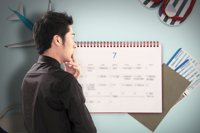 여행사에 웬 재고? 미리 산 항공권 어찌할꼬