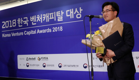 [더벨]정대석 아주IB 본부장, 美 바이오 진출 해결사
