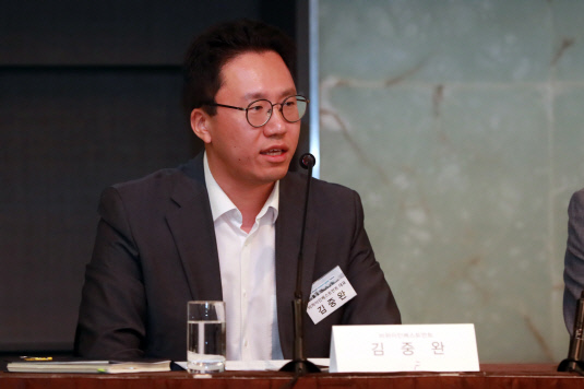 [더벨]섹터별 전문화가 유한회사 생존전략