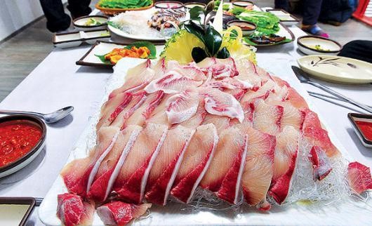 [당찬 맛집을 찾아서](88)제주시 도남동 삼바리회센터