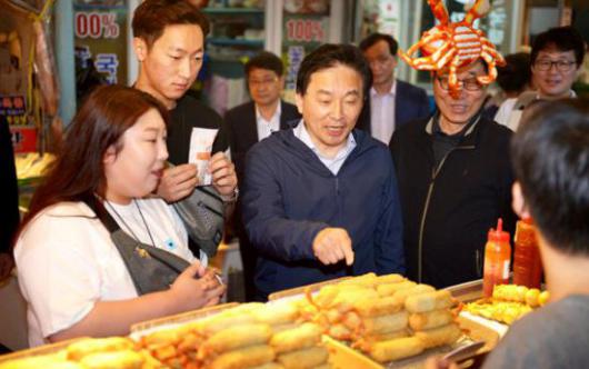 동문시장 찾은 원 지사