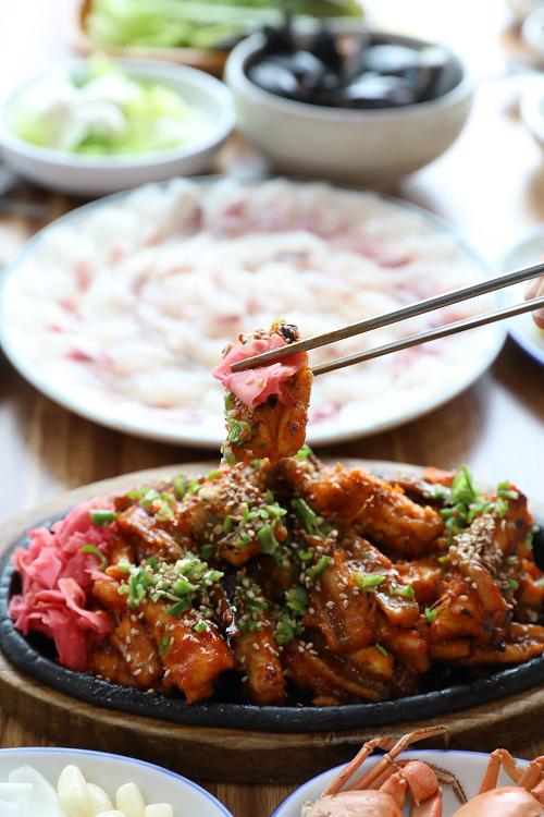 부산 칠암 아나고를 즐기고 싶다면? 일광 맛집 황금어장으로!