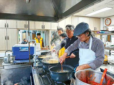 오현봉사단 복지시설 방문 봉사활동