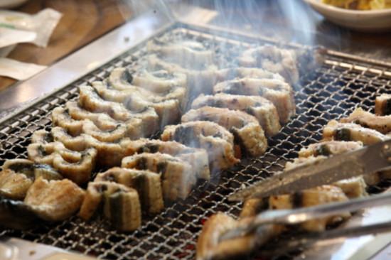 서울서 맛보는 고창산 풍천장어.. 합리적 가격의 천호동 맛집