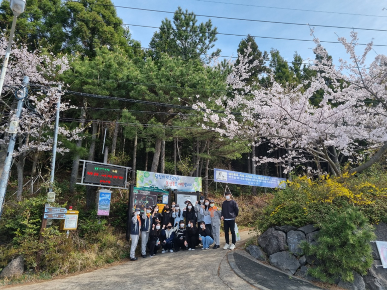 제주 삼성여고 2학년 우리고장 오름지키기 봉사활동 실시