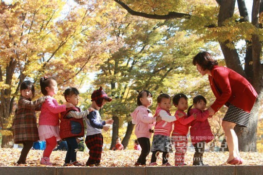전주 경기전의 만추