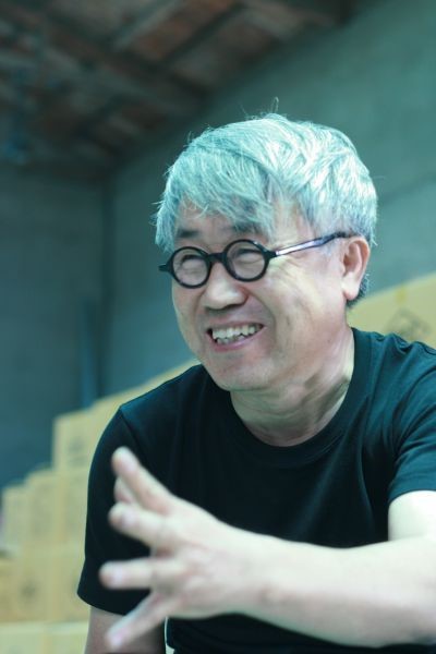 강용면의 타인의 터에서 움트는 유위의 공동체