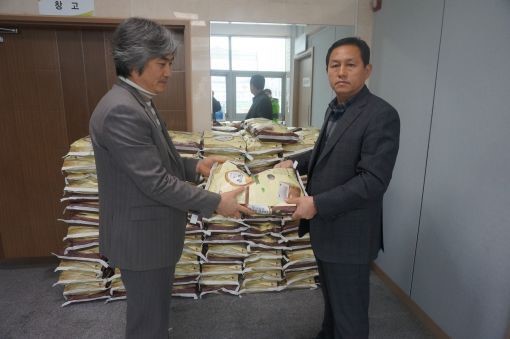 김제 검산동 원마트, 이웃돕기 쌀 기탁