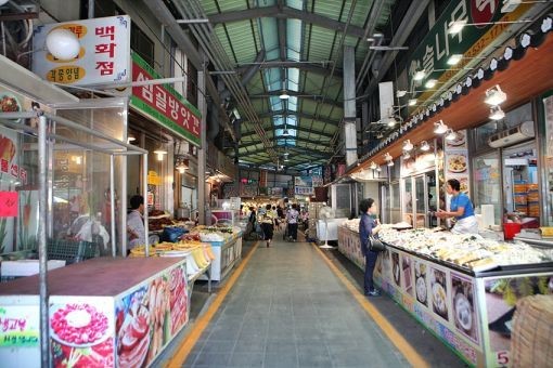 100년 전통의 정읍샘고을 시장