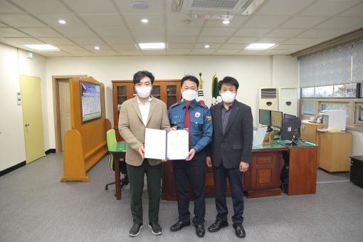 전주덕진경찰서, 전주다농L 마트 감사장 전달