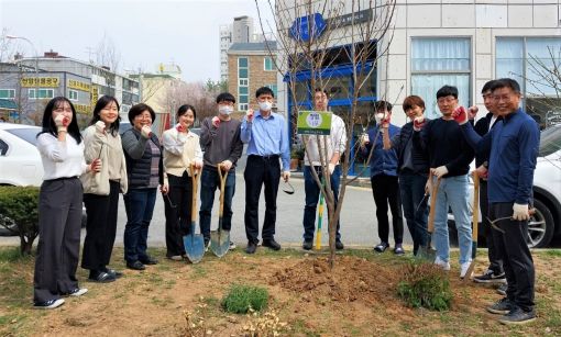 전북서부보훈지청, 식목일 계기 청렴나무 식목 행사
