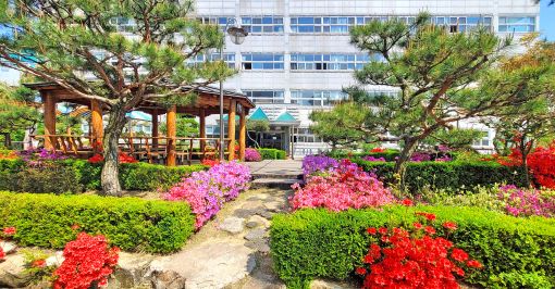 學不厭敎不倦 실천의 지역 명문 사학의 자존심, 호남제일고등학교